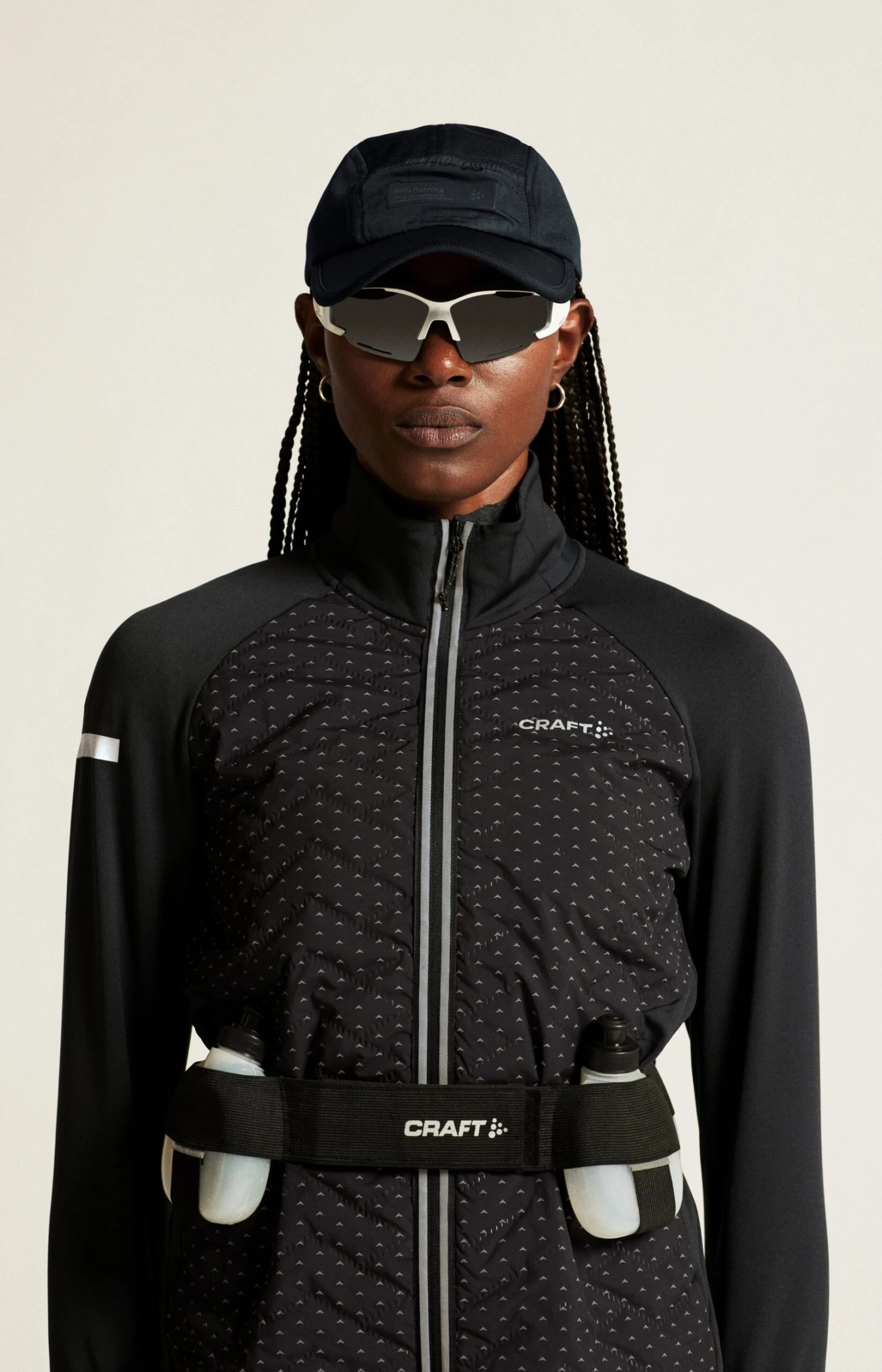 Craft Women's ADV Subz Lumen Jacket 4 - High-Visibility Running Outerwear 2 Craft Women's ADV Subz Lumen Jacket 4 - High-Visibility Running Outerwear - Image 2